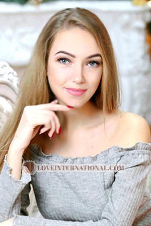 184852 - Alyona Age: 27 - Ukraine