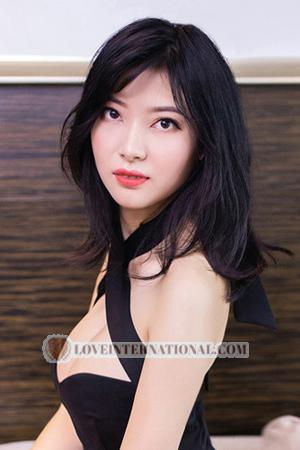 201480 - Yueqin Age: 29 - China