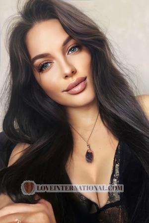 204281 - Elena Age: 27 - Ukraine