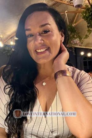 226555 - Kate Age: 44 - Costa Rica